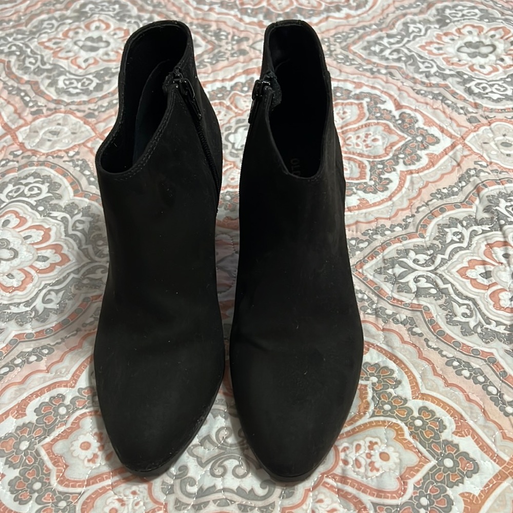 Old navy heeled booties